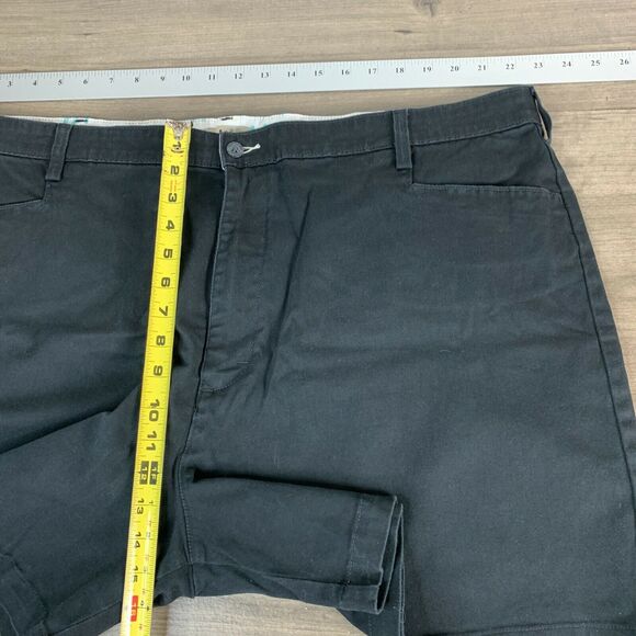 Lee Womens Regular Fit Chino Walk Short Black Size 26 WM Button Back Pockets - Picture 3 of 8